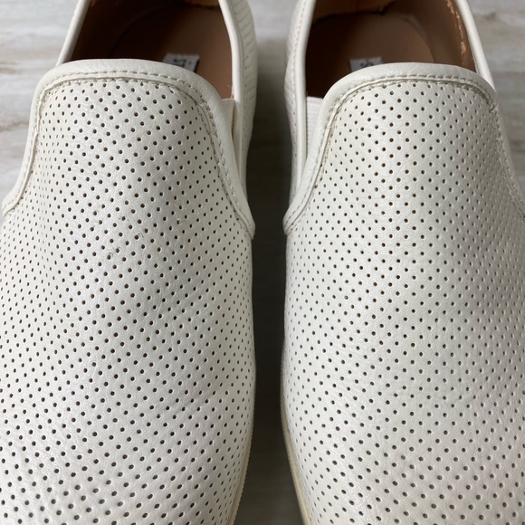 Steve Madden Slip on Shoes - Picture 10 of 11